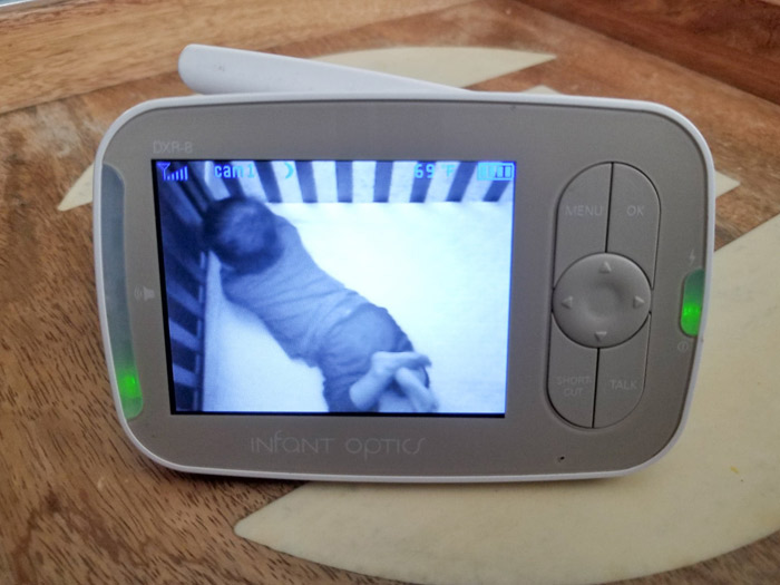 Infant Optics DXR-8 Video Baby Monitor Review - Black and White Night Vision